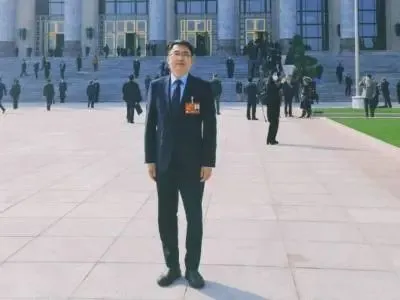 武汉宇宙寓言影视发展有限公司_元宇宙发展前景_制片人前景发展如何